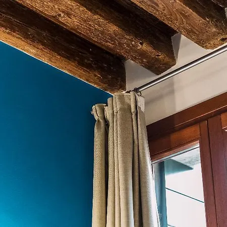 Charming Palace Corte Del Teatro Βενετία