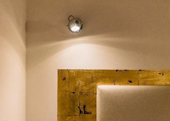 Charming Palace Corte Del Teatro