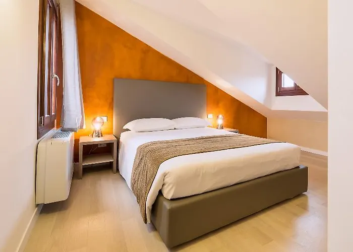Charming Palace Corte Del Teatro
