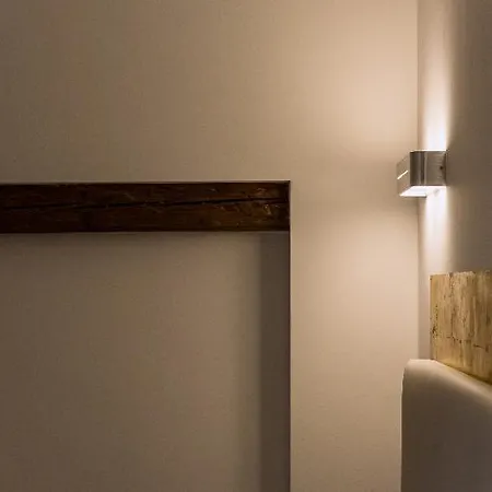 Charming Palace Corte Del Teatro Aparthotel 3*